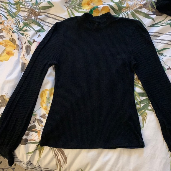 Abercrombie and Fitch ribbed mock turtleneck - Picture 1 of 4